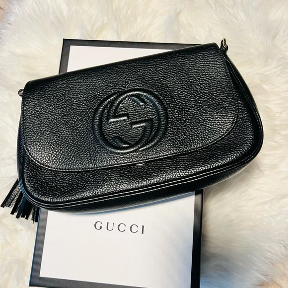 Gucci Soho Pebbled Calfskin Medium
Flap Crossbody Black - Picture 1 of 15